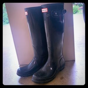 Like new Hunter Rain boots